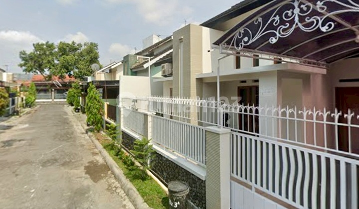 Rumah Bagus 1,5 Lantai Di Cluster Fajar Indah Solo 2