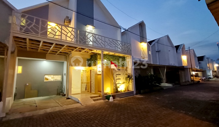 Nice Minimalist 2-Story Clean Furnished House in Gentan Solo Cluster
