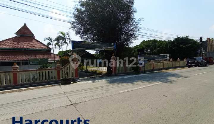 Land with Bonus School Building Container Access Kartosuro Solo Land with Bonus School Building Container Access Kartosuro Solo