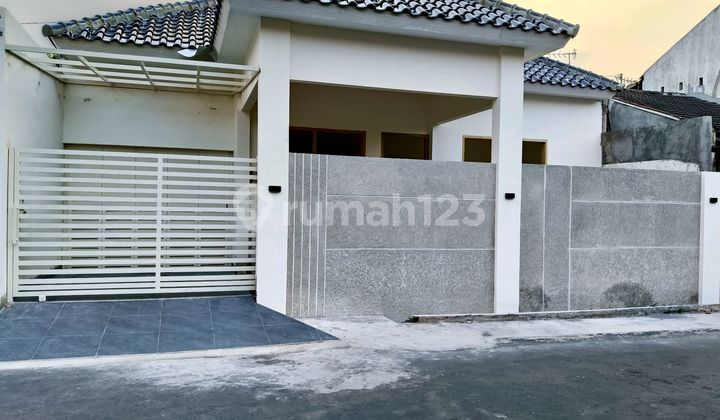Rumah Bagus Baru Gress Minimalisdi Fajar Indah Jajar Solo Rumah Bagus Baru Gress Minimalisdi Fajar Indah Jajar Solo