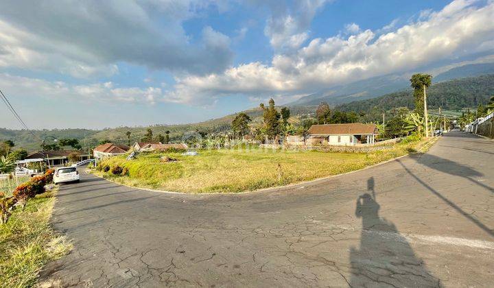 Tanah Bagus Pemandangan Menakjubkan Kemuning Karanganyar Solo 1