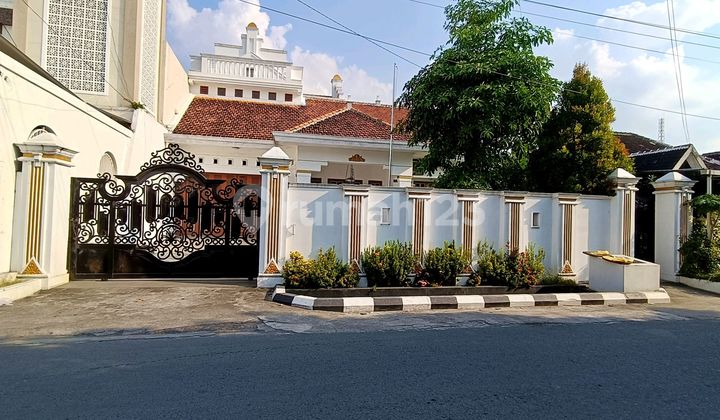 Rumah Bagus Bonus Joglo Asli Di Banjarsari Solo Koya 2