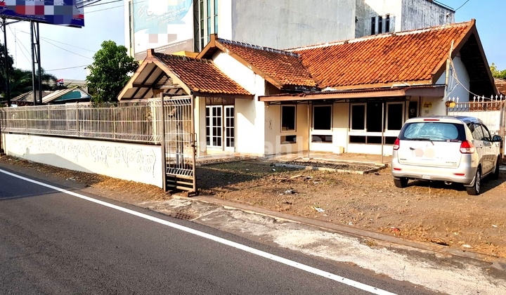 Gudang Ada Ktr Mess Di Ring Road Utara Maguwoharjo Yogyakarta