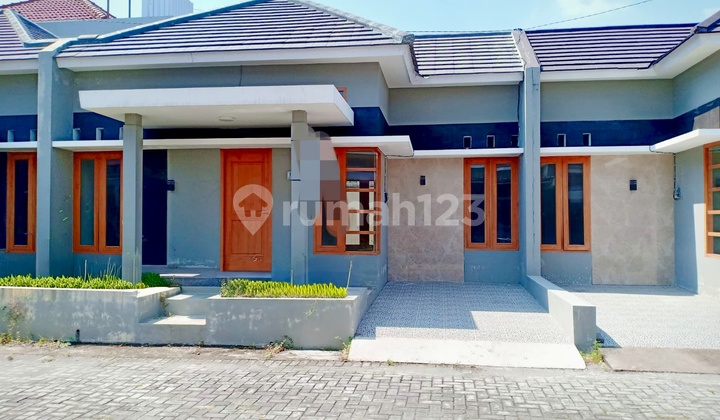 Nice Affordable Minimalist House in Colomadu Solo Cluster