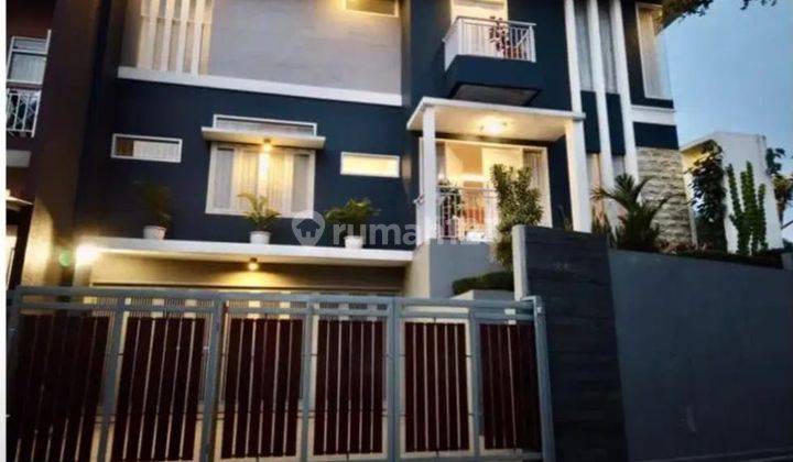 Rumah 3 Lantai Baru Furnished SHM di Cimahi, Bandung 2