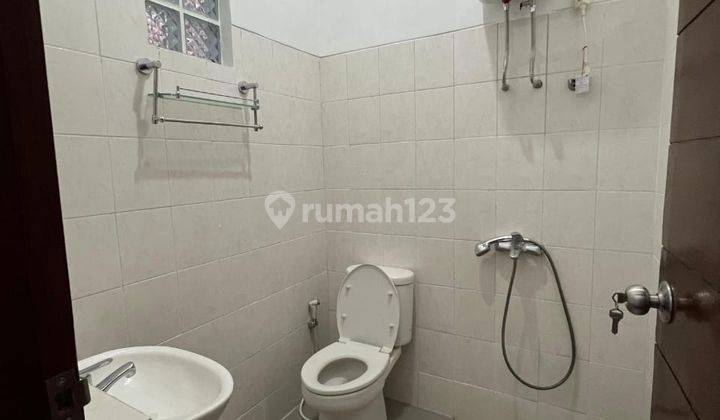 Rumah 2 Lantai Siap Huni Semi Furnished SHM di Cipaku Indah Setiabudi, Bandung 2