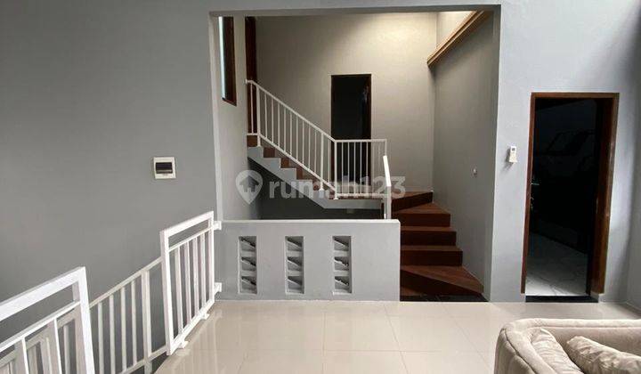 Rumah Besar Baru Full Furnish Siap Huni di Kopo Bandung 2