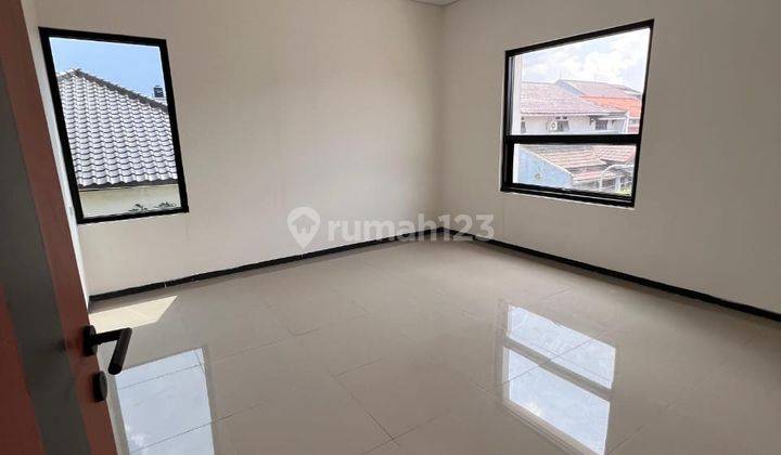 Rumah 2 Lantai Baru Unfurnished SHM di Margahayu Raya, Bandung 2