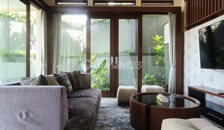 Rumah Luxury Modern Semi Villa 3.5 Lantai SHM Full Furnished Sayap Ciumbuleuit, Bandung 2