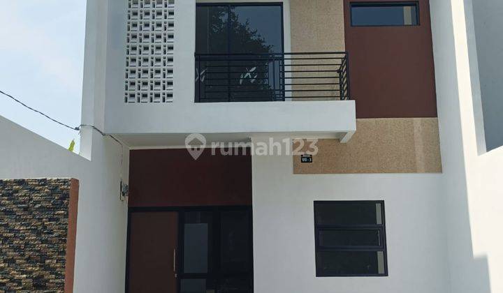 Rumah 2 Lantai Baru Unfurnished SHM di Geger Kalong, Bandung 2