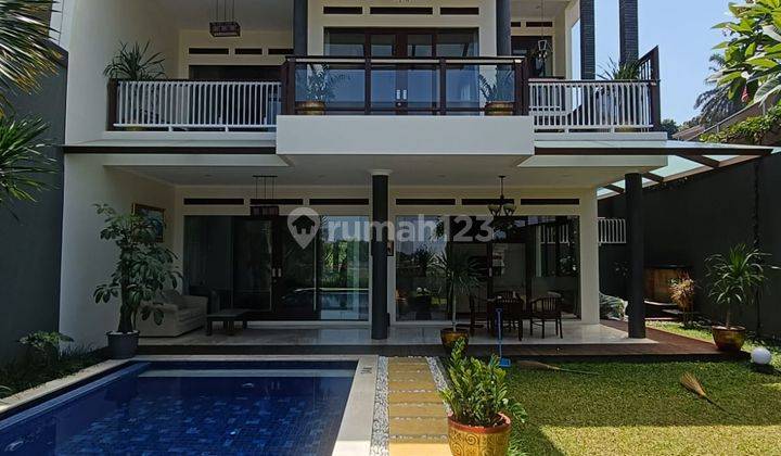 Rumah Luxury Modern Semi Villa 3.5 Lantai SHM Full Furnished Sayap Ciumbuleuit, Bandung 2