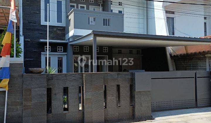 Rumah 2 Lantai Sudah Renovasi SHM di Turangga, Bandung 1