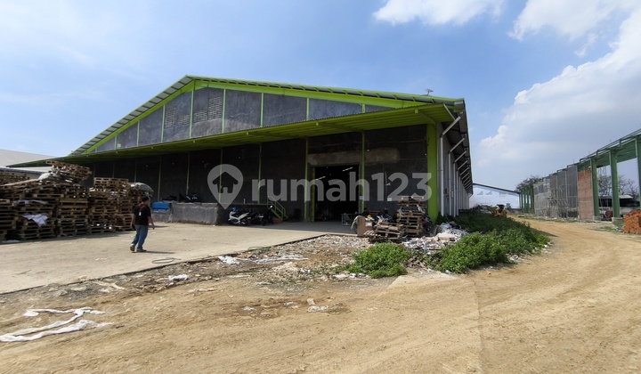 Gudang 9.000 M2 Sepatan Timur 