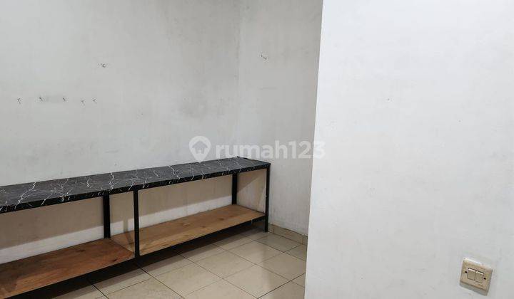 Disewakan Ruko 2 Lantai Taman Surya Lokasi Bagus Harga Sewa Nego 2