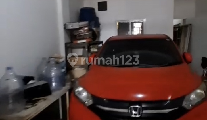 Ruko 90m. Panjang . Harga Murah Lokasi Strategis