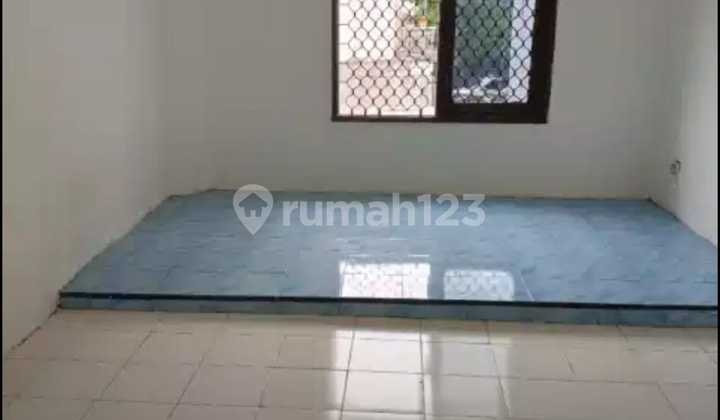 Rumah 2 Lantai Taman Palem Lt 47M2 Jakarta Barat