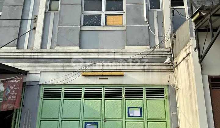 3-Storey Shop House Pinang, 5x11m2 Land Area, Tangerang 2