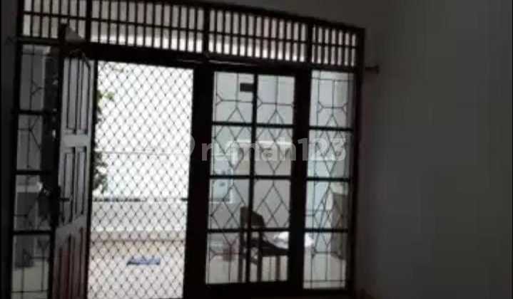 Cheapest House in Meruya 200M2 Land West Jakarta 2