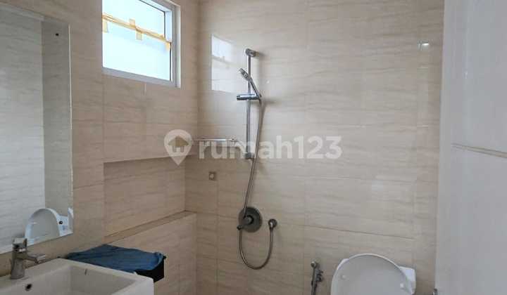 Murah Jarang Ada Full Furnish Rumah Green Lake City Amerika LT 144M2 Jakarta Barat 2