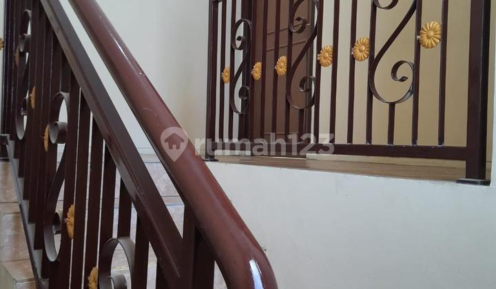 Rumah Cantik 2 Lantai Shm Perum Graha Elveka Lt 7x16.5m2 Jawa Timur 2