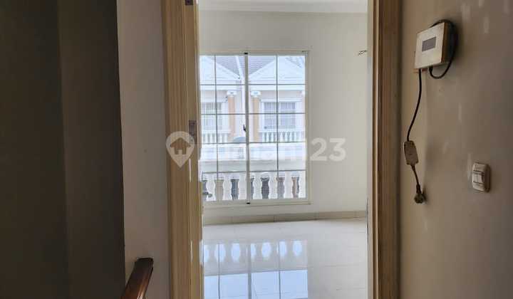 SHM House Green Lake City West Europe Land Size 4x15 m2 West Jakarta