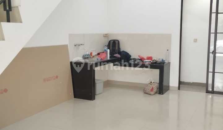 Dijual Rumah Green Lake City East Asia Luas 4x12m2 Jakarta Barat 2