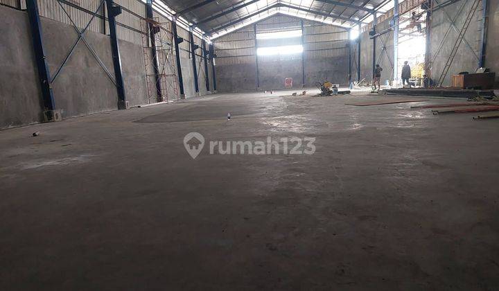 Disewakan Gudang Kav Dpr Ada Mess Kantor  Lt 1.600m2 Tangerang 1