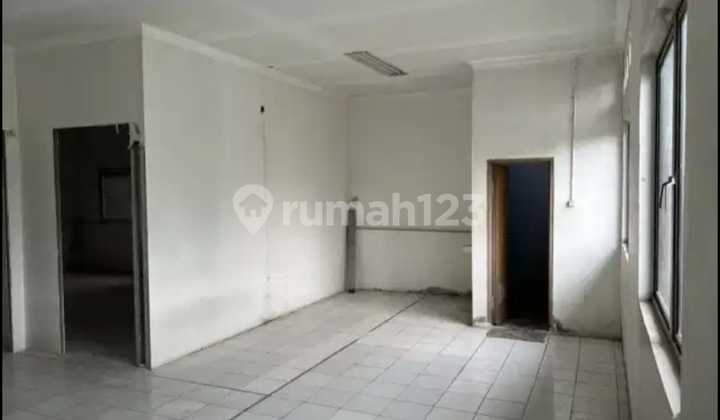 Good Warehouse with Container Access, Office Available, Neglasari 2400m2 Floor, Tangerang