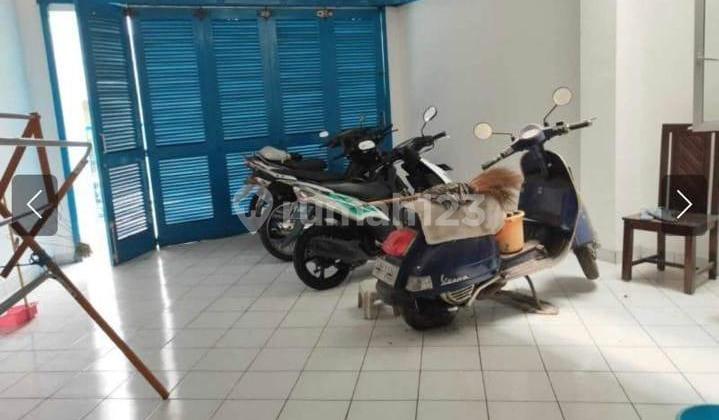 An SHM Boarding House in Gading Serpong, Tangerang, 259m². 2