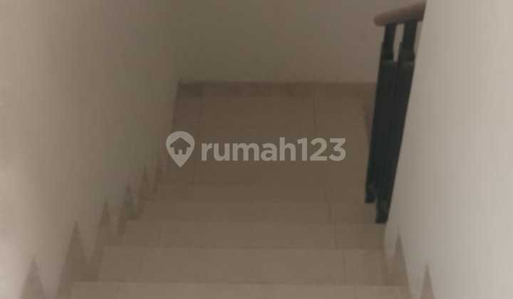 Green Lake City East Asia House 6X15m2 West Jakarta