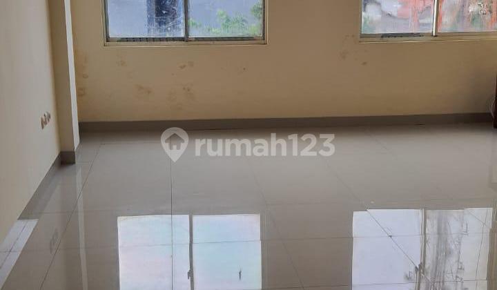 Ruko Crown 4 Floors Green Lake City Land Area 4.5X12m2 West Jakarta