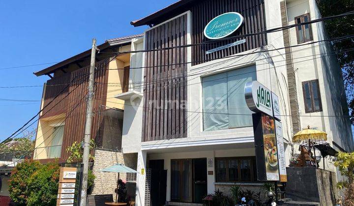 25 YEARS LEASEHOLD 3 FLOOR BUILDING  IN PREMIUM  LOCATION  UMALAS 1