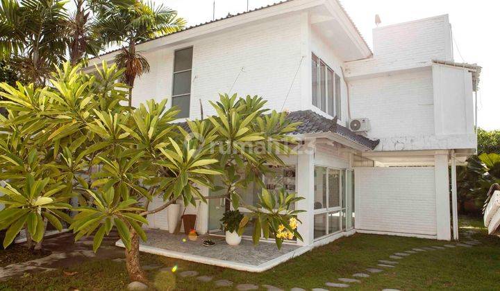 Freehold Or Leasehold 25 Year Villa 4br Seminyak Petitenget Beach 1