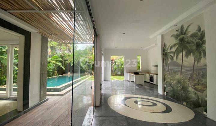 Big Villa 3 Br With Pool Only 5 Minutes From Berawa Beach  Canggu 2