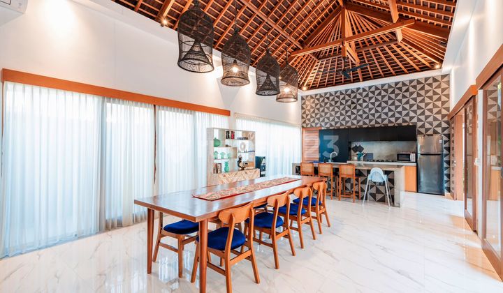 Vill Mewah Full Furnished 4 Bedroom Dekat Ke Pantai Batu Bolong