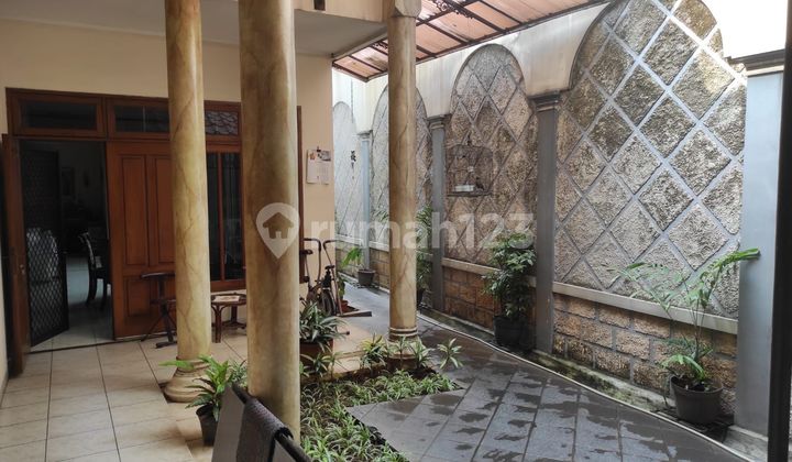 Di Jual Rumah Lama 2 Lantai Di Pejaten Barat 2