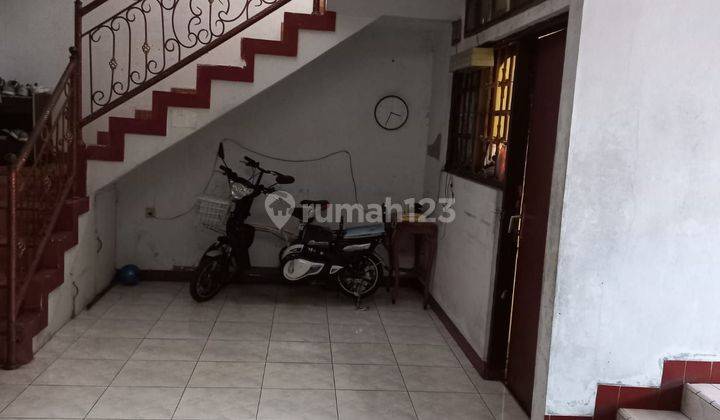 Rumah 2 Lantai Di Dalam Komplek Di Karangtengah Ciledug Kota Tangerang 2