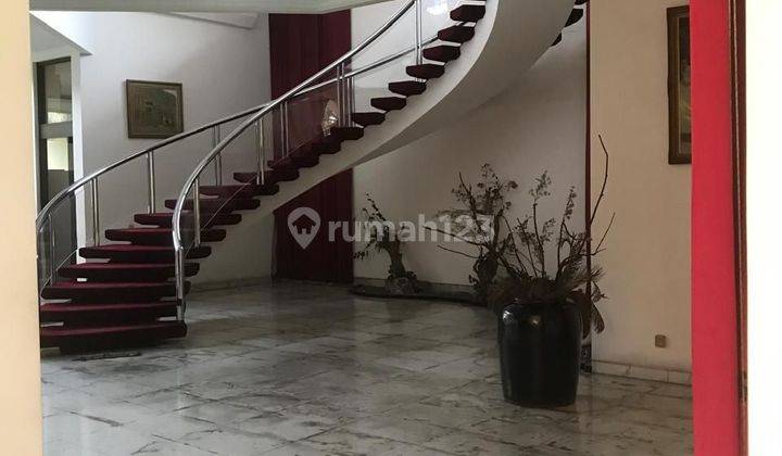 Rumah Bangunan Lama Terawat Area Dekat Senayan Dan Scbd 2