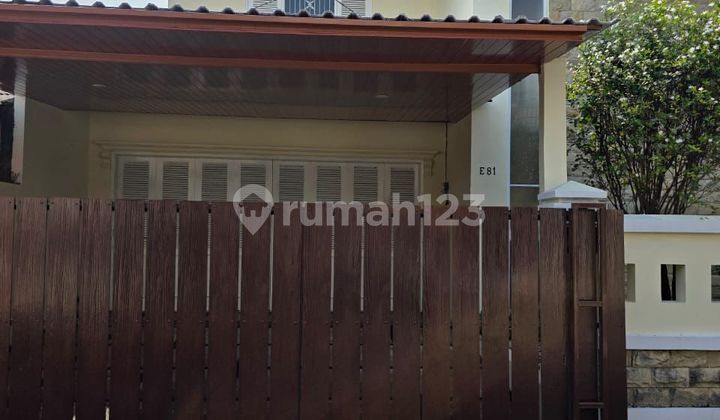 For sale.2-story house.renovated.in.mega.cinere housing estate Depok 2