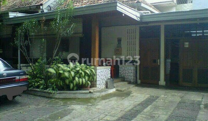 Rumah Di Area Menteng Jakarta Pusat 2
