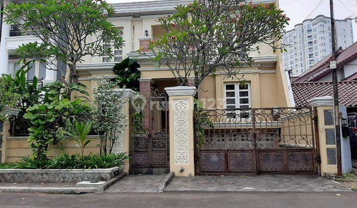 Rumah 2 Lantai Di Area Gandaria, Senayan Dan Blok M