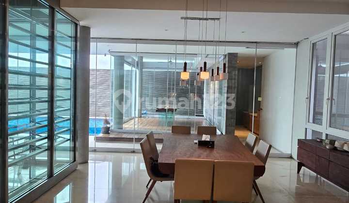 Rumah.mewah.brand New di Area Senayan .Kebayoran.baru.jakarta.selatan