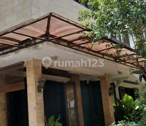 Dijual Rumah Tua 2 Lantai Hang Jebat Deket Senayan, Pakubuwono dan Sudirman