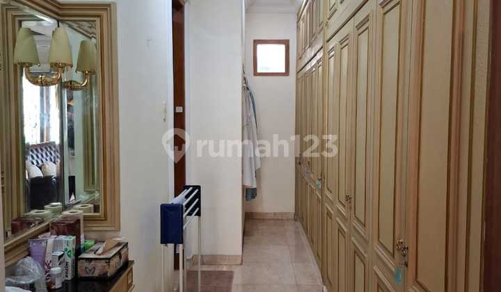 Dijual.rumah 2 Lantai Bergaya Mediteranian Di.radio Dalam.jakarta.selatan