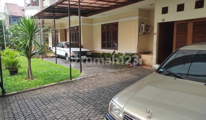 Di Jual Rumah Lama 2 Lantai Di Pejaten Barat