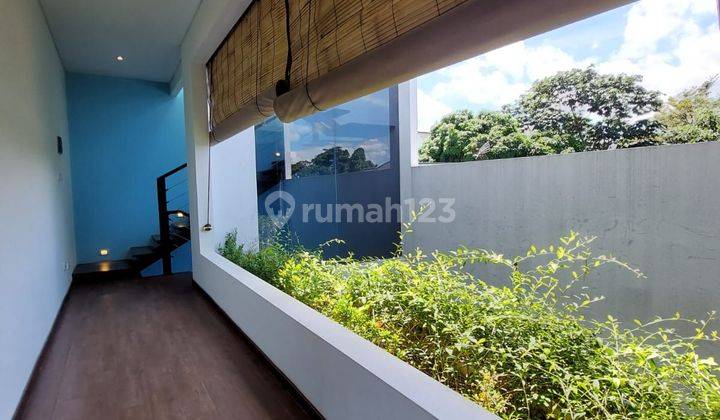 Dijual Rumah 3 Lantai Baru Dan Bagus Di Pejaten Barat Dekat Kemang 2