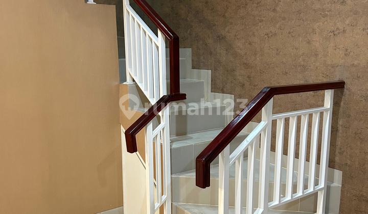 Rumah Mewah 10 Menit Stasiun Besar/ Pintu Tol di Jpn.eknomi Jakarta Pusat Rumah Mewah 10 Menit Stasiun Besar/ Pintu Tol di Jpn.eknomi Jakarta Pusat