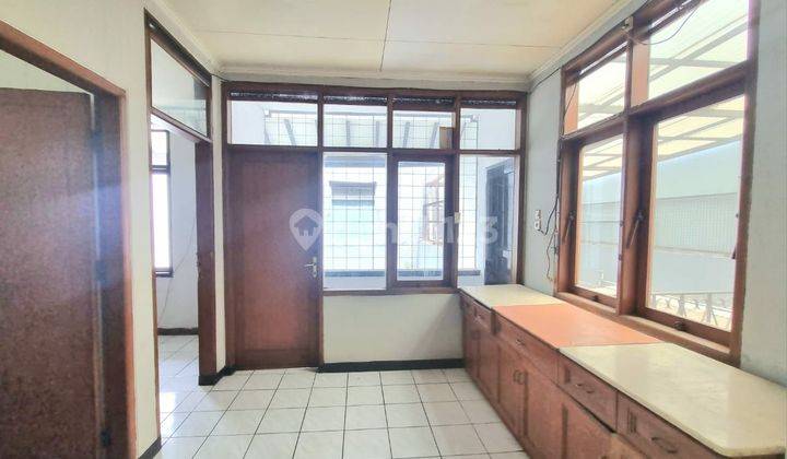 Dijual Rumah 2 Lantai Di Sayap Gardu Jati, Lokasi Strategis, Cocok Untuk Kantor Dan Usaha, Bandung. 1