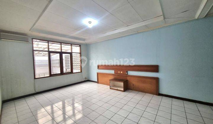 Dijual Rumah 2 Lantai Di Sayap Gardu Jati, Lokasi Strategis, Cocok Untuk Kantor Dan Usaha, Bandung. 2