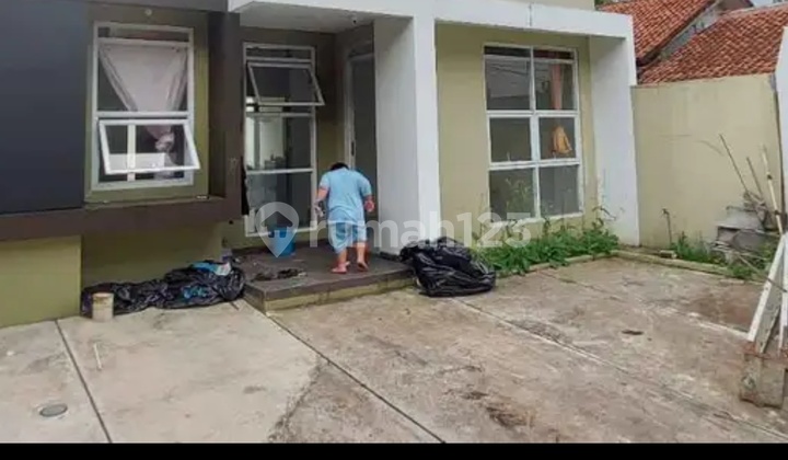 Rumah Luas Pinggir Jalan Gunung Batu Loji Dekat Staaiun Bogor 2